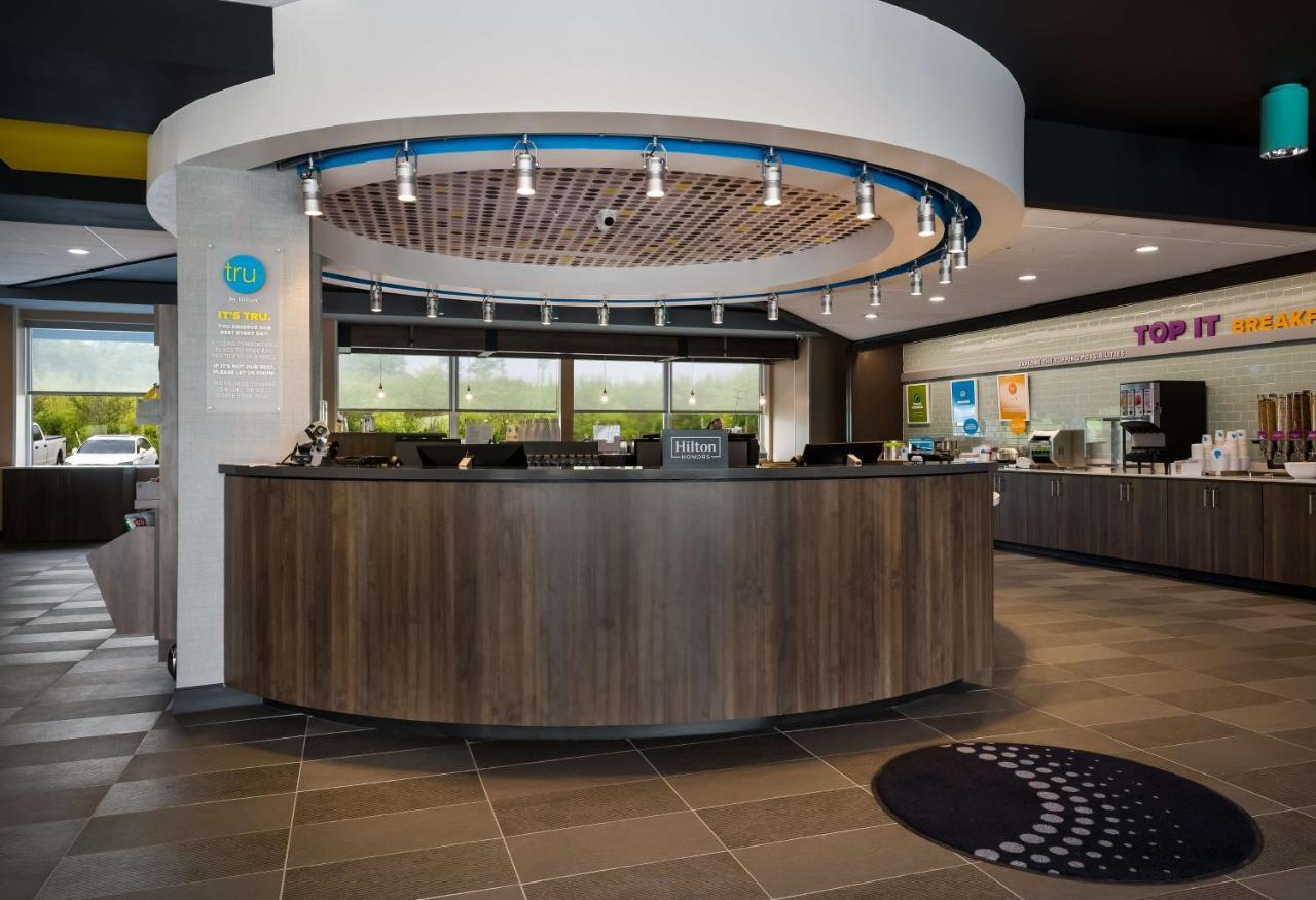 Tru By Hilton Novi Detroit Hotel Exterior photo