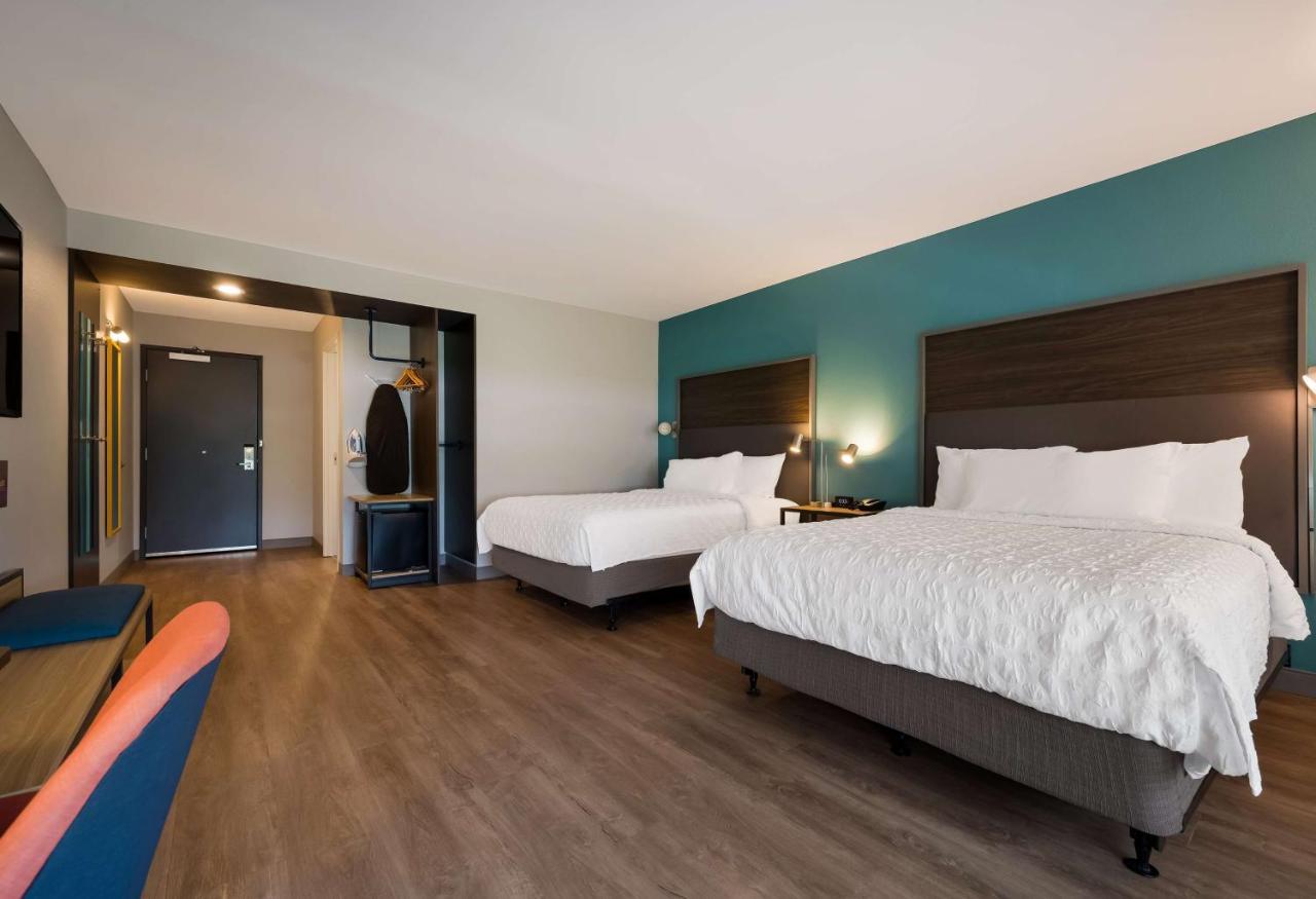 Tru By Hilton Novi Detroit Hotel Exterior photo