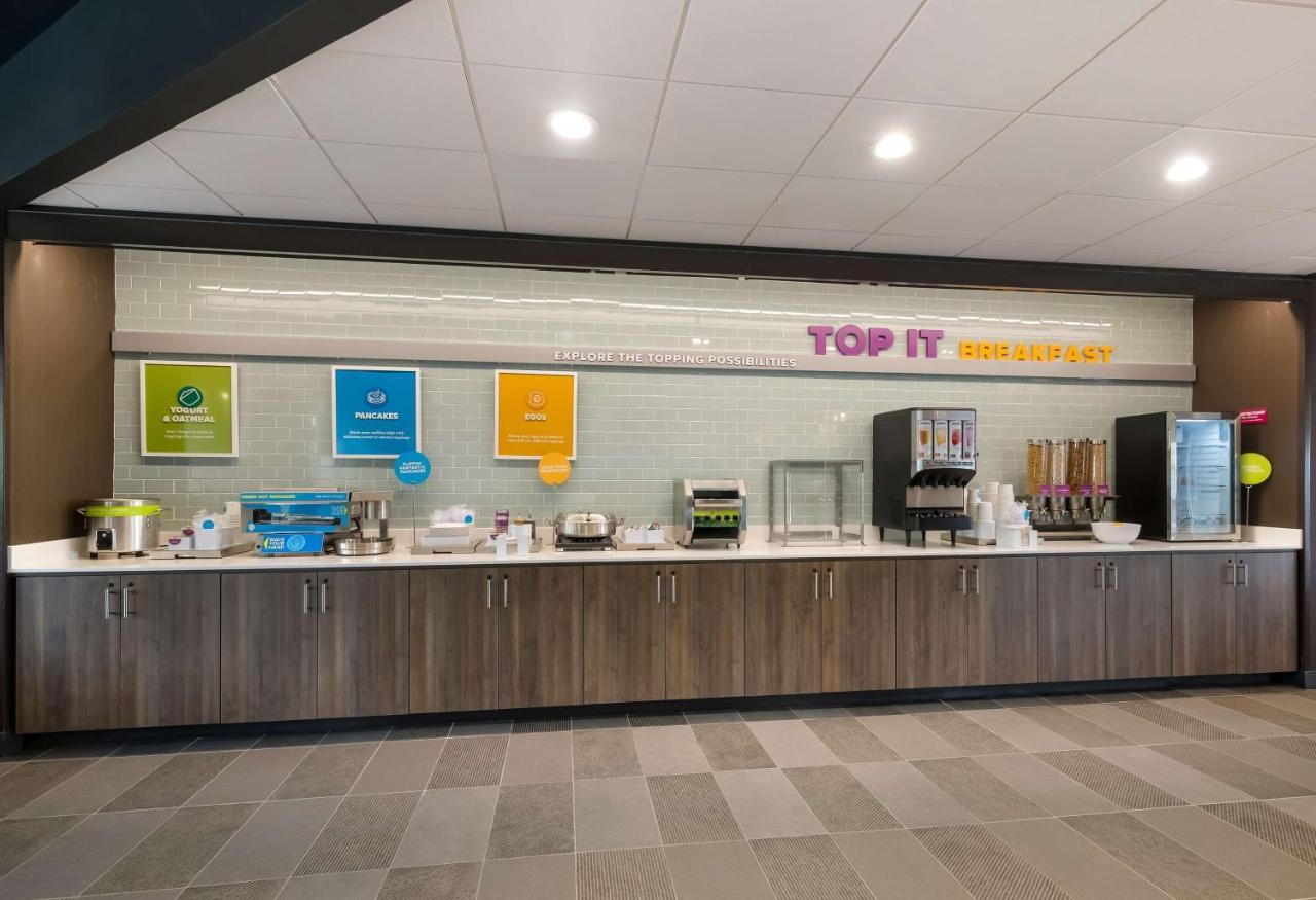 Tru By Hilton Novi Detroit Hotel Exterior photo